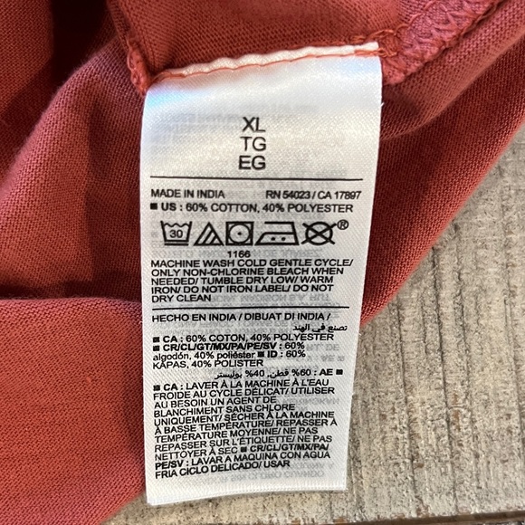 Old Navy men’s Polo Shirt size extra large - XL color red orange salmon - Picture 5 of 5